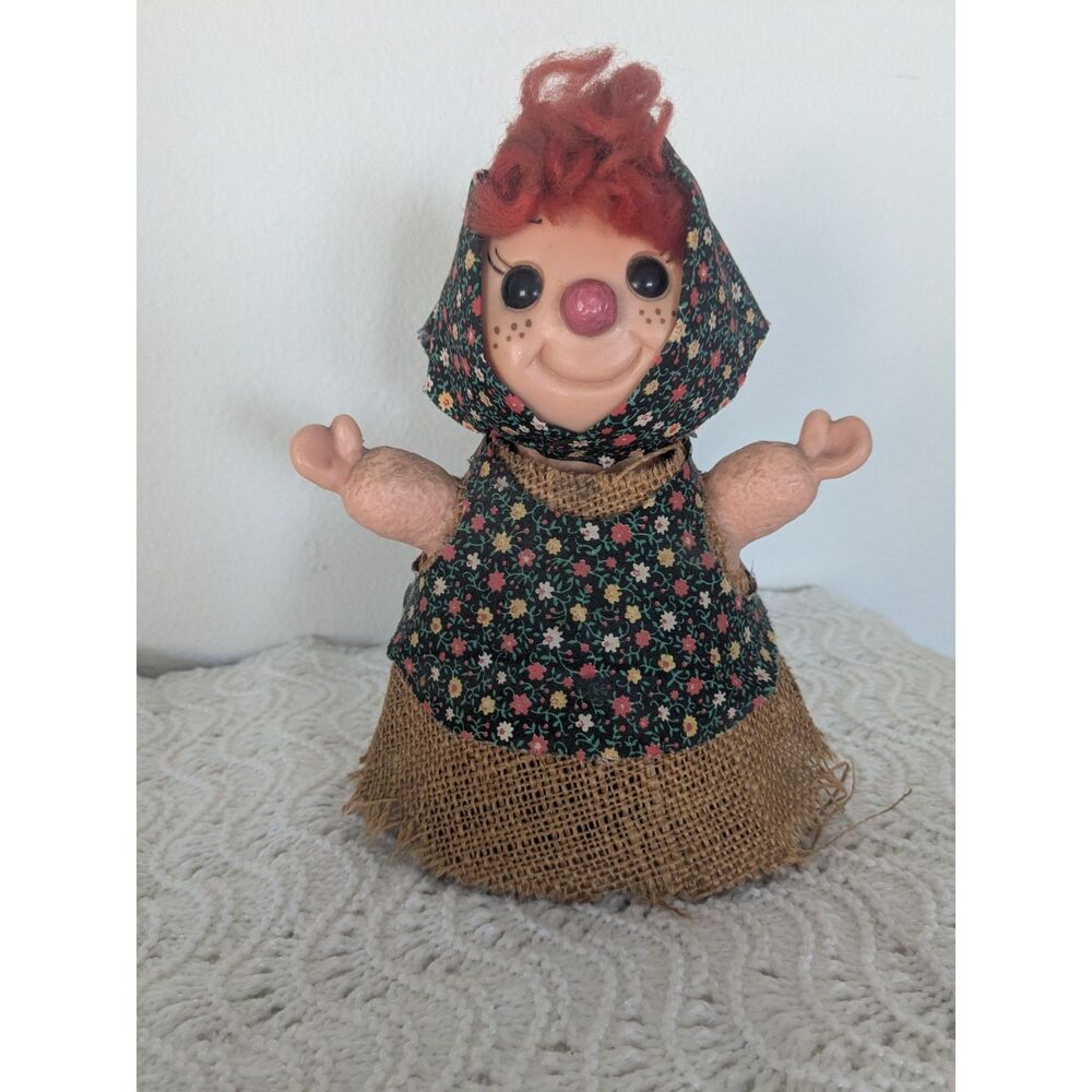 1975 "Hillbilly Farmer's Wife" plastic coin bank - Vintage